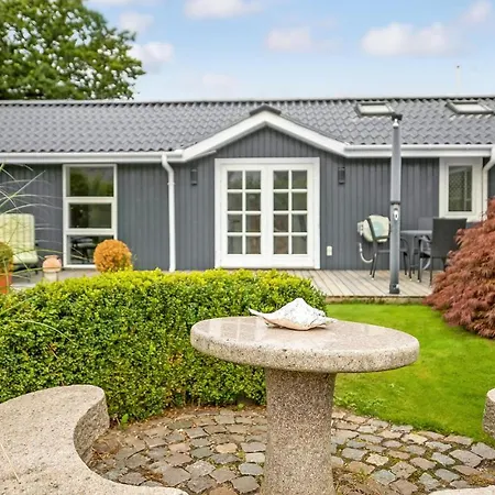 3 Bedroom Lovely Home In Haderslev *